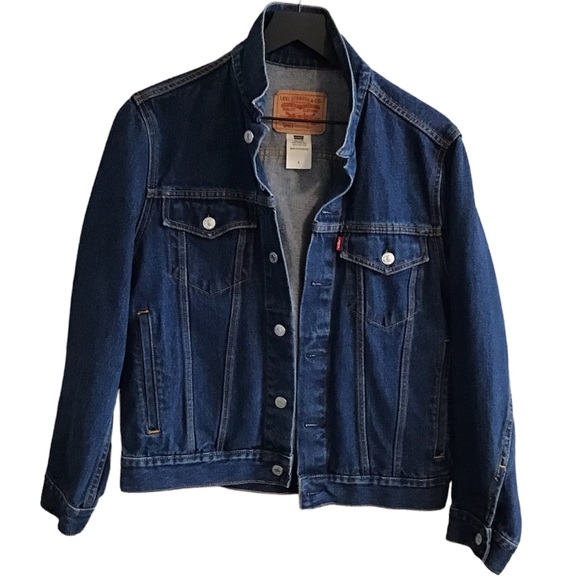 vintage dark wash levi’s jean jacket